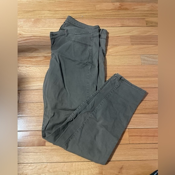 Uniqlo Grey Straight Ankle Pants Size 32 - Picture 1 of 6